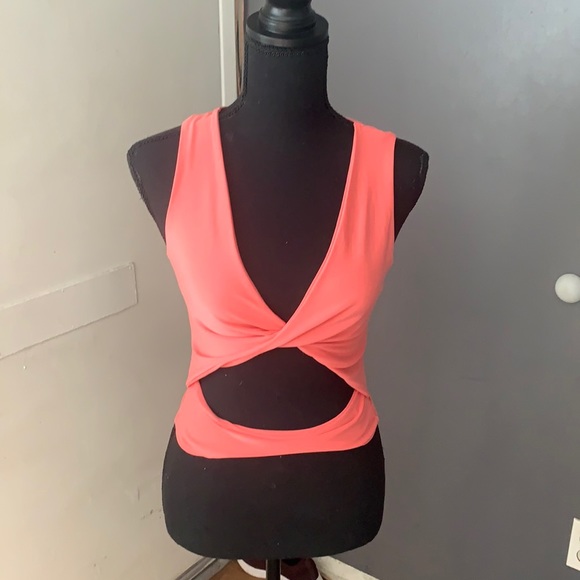 Top - Picture 1 of 2